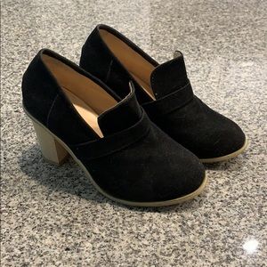 Black suede stacked heel